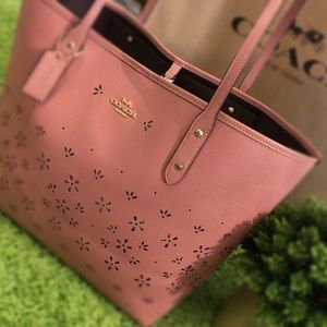NWT! Coach Floral Perforated Leather Tote Bag Pink